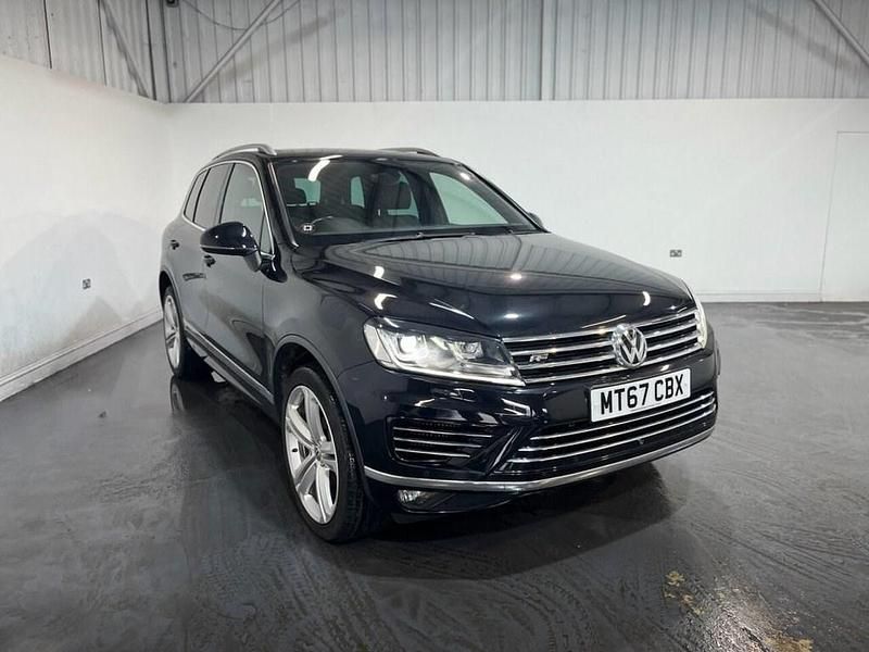 Used VW Touareg R-line Plus 262 HP (192 kW) 2017 Black SUV