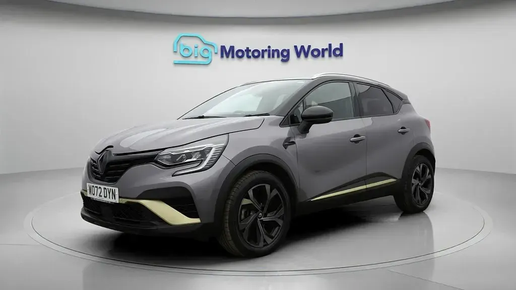 Usado Renault Captur Engineered 145 HP (106 kW) 2023 Cinzento SUV
