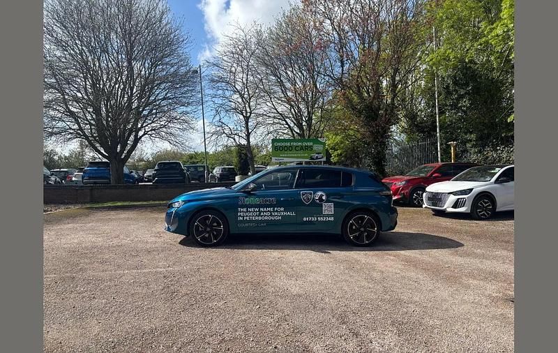 Used Peugeot e-308 Allure 114 kW (156 HP) 2025 Blue Hatchback