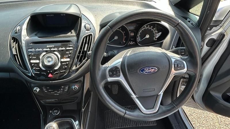 Usado Ford B-MAX Titanium 100 HP (73 kW) 2014 Prateado Monovolume