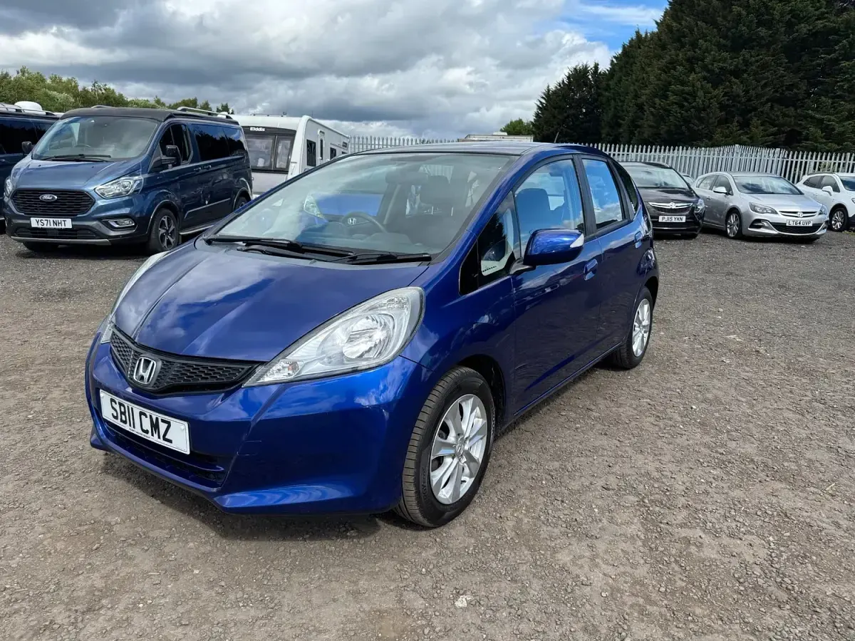 Used Honda Jazz ES 2011 Blue Hatchback