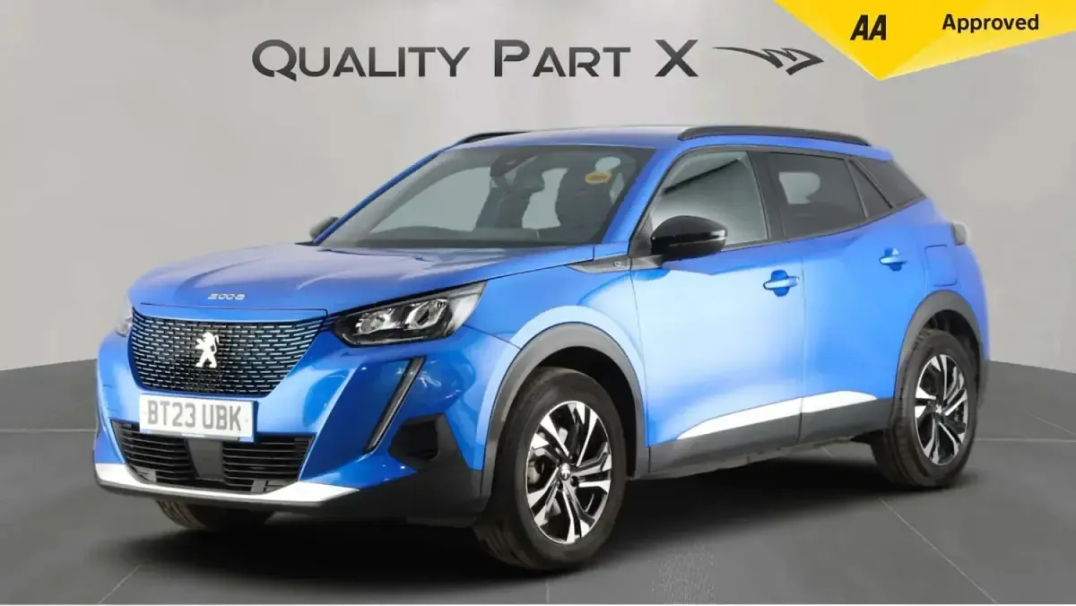 Used Peugeot e-2008 Allure+ 100 kW (136 HP) 2023 Blue SUV