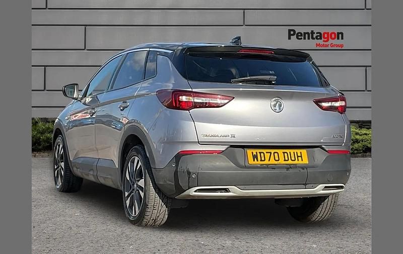 Used Vauxhall Grandland X SRi 128 HP (94 kW) 2020 Grey SUV