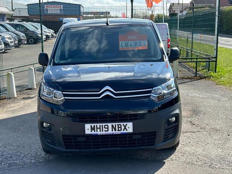 Used Citroën Berlingo 75 HP (55 kW) 2019 Black MPV