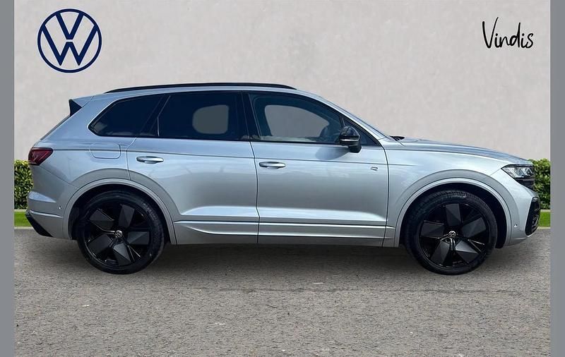 Used VW Touareg Black Edition 286 HP (210 kW) 2025 Silver SUV