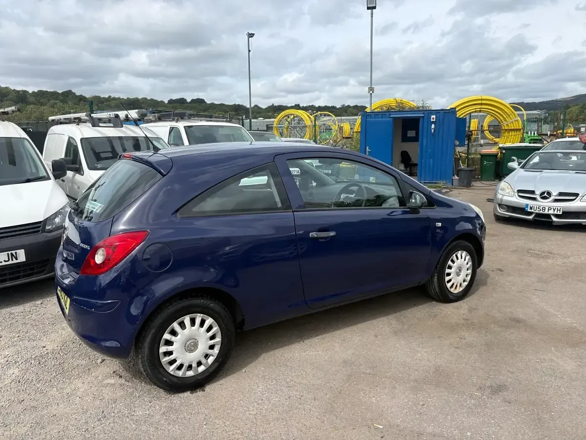 Used Vauxhall Corsa 2013 Blue Hatchback