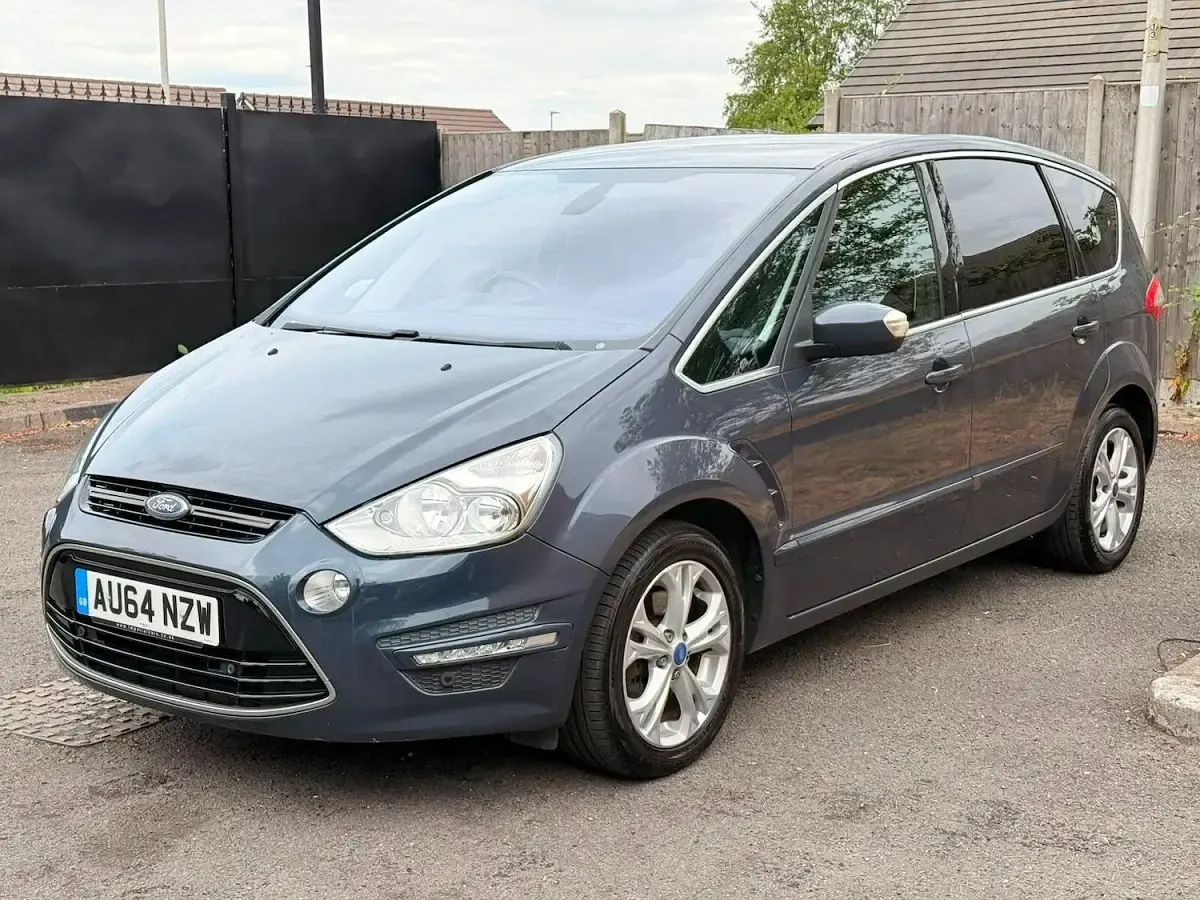 Used Ford S-MAX Titanium 115 HP (84 kW) 2014 Grey MPV