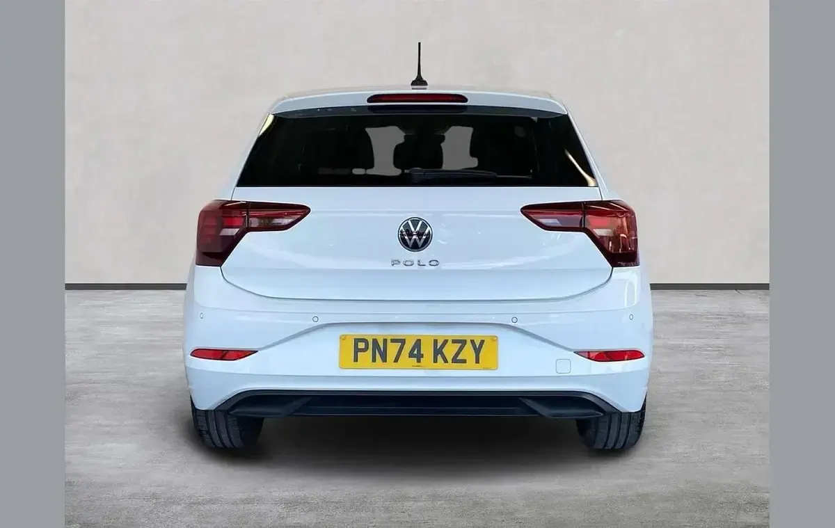Used VW Polo Match 95 HP (69 kW) 2024 White Hatchback