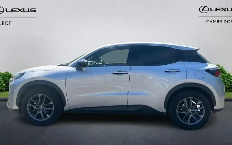 Usado Lexus LBX 136 CV (100 kW) 2026 SUV
