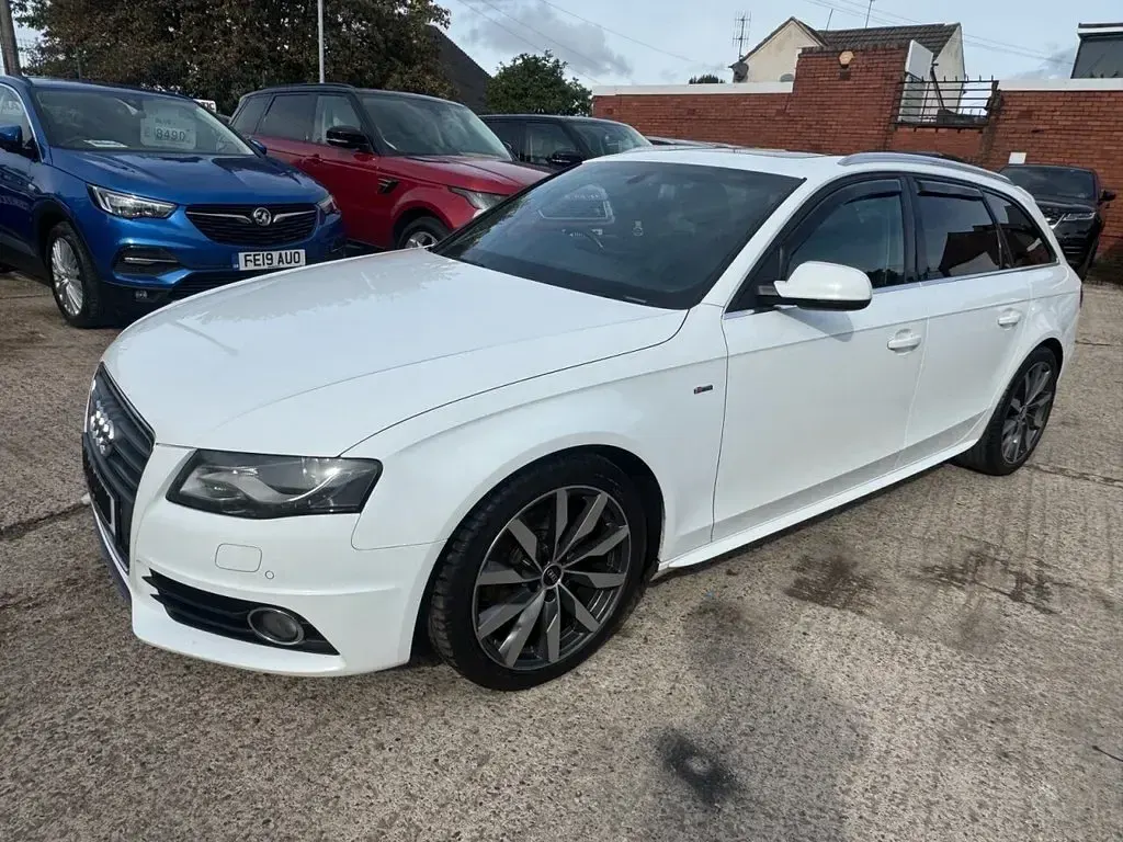 Used Audi A4 S-Line 143 HP (105 kW) 2010 White Estate