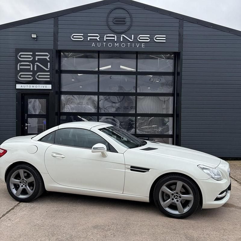 Used Mercedes SLK200 AMG Edition 1 184 HP (135 kW) 2011 White Cabriolet