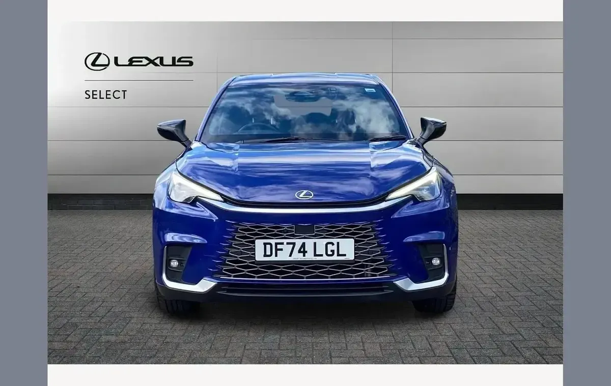 Used Lexus LBX 136 HP (100 kW) 2024 Blue SUV
