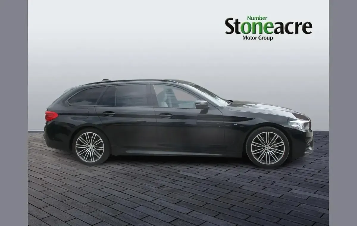 Used BMW 520 M Sport 187 HP (137 kW) 2020 Black Estate