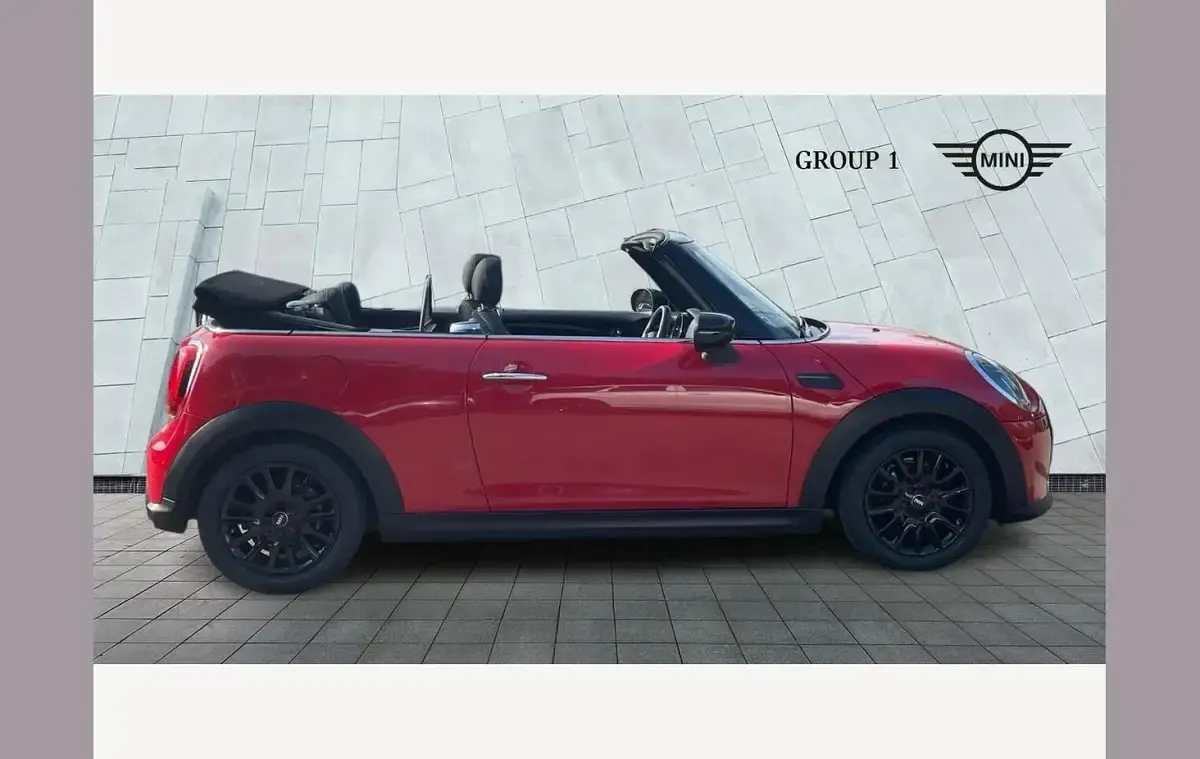 Used Mini Cooper Cabriolet Classic 134 HP (98 kW) 2021 Red Cabriolet