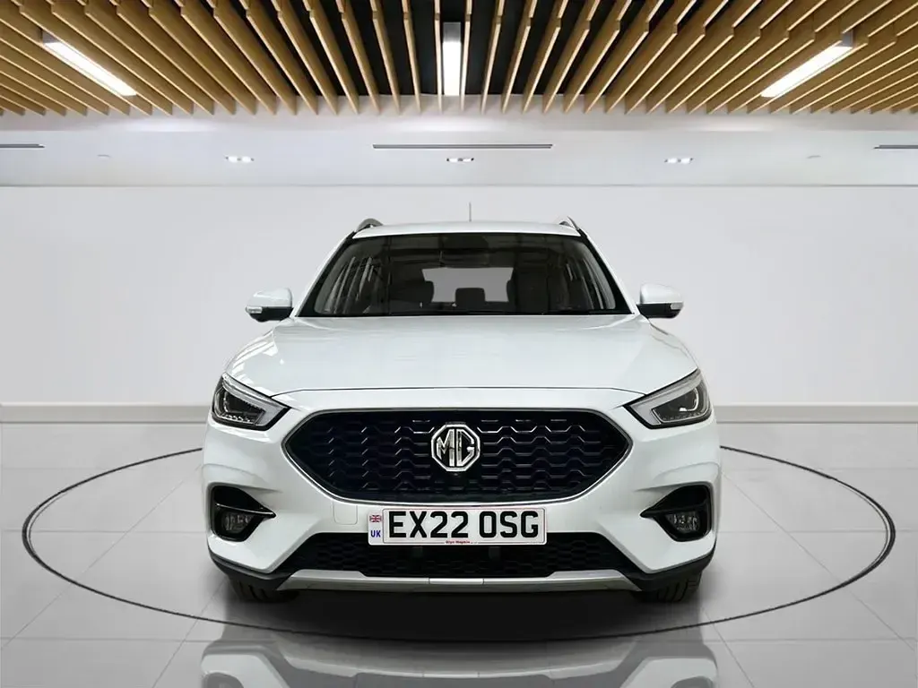 Używany MG ZS Exclusive 106 KM (77 kW) 2022 Biały SUV