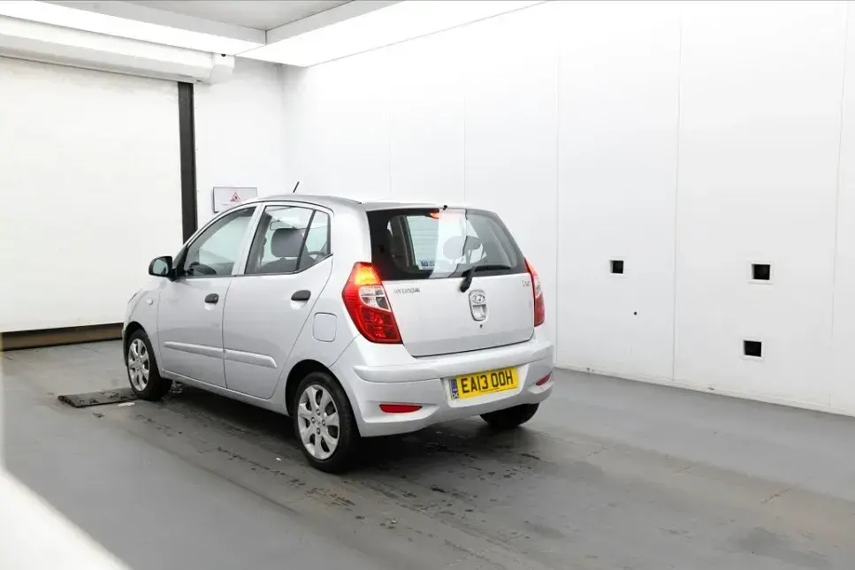Used Hyundai i10 Classic 2013 Silver Hatchback