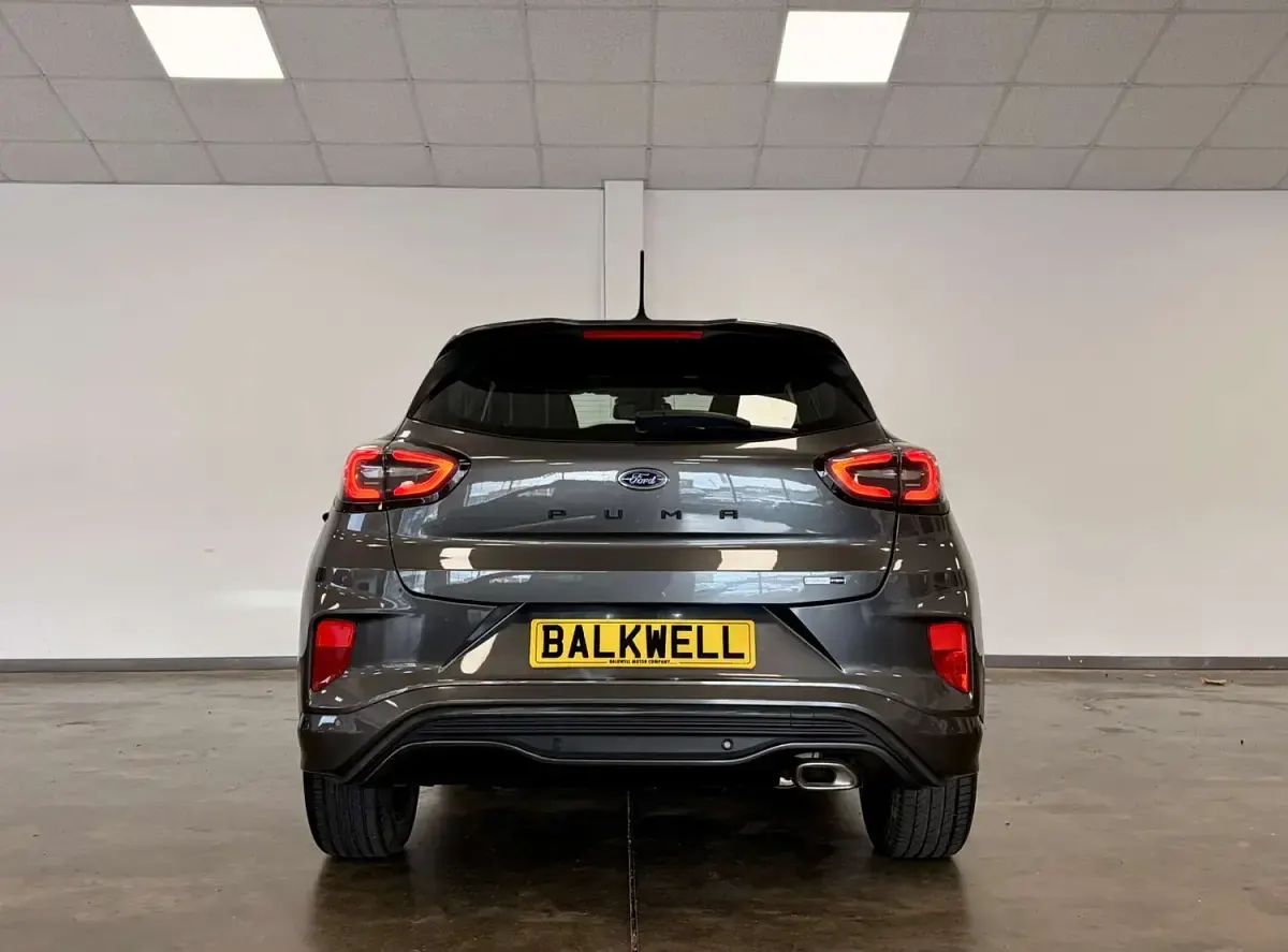Gebraucht Ford Puma ST-Line 155 PS (114 kW) 2023 Grau SUV