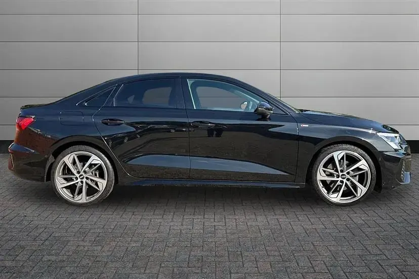 Used Audi A3 Comfort 150 HP (110 kW) 2022 Black Sedan