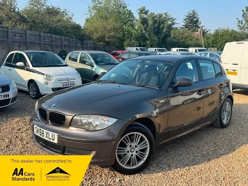 Used BMW 120 2008 Brown Hatchback
