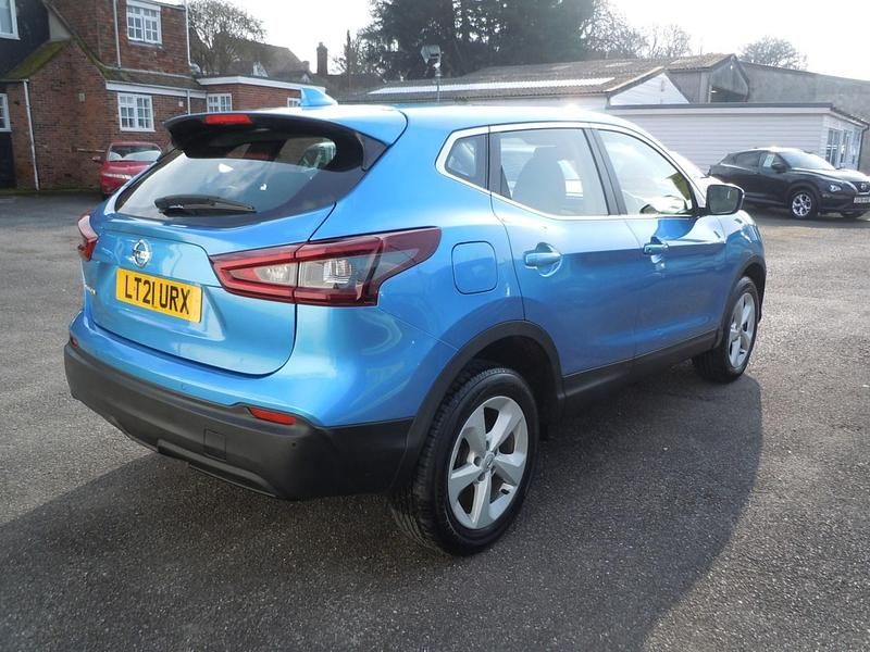 Used Nissan Qashqai Acenta Premium 2021 Blue SUV