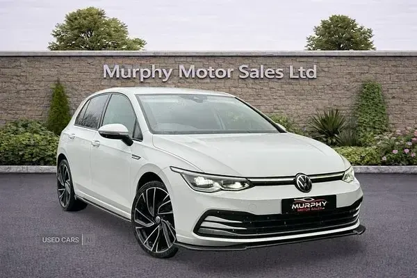 Second-hand VW Golf VII Style 150 CP (110 kW) 2021 Alb Hatchback
