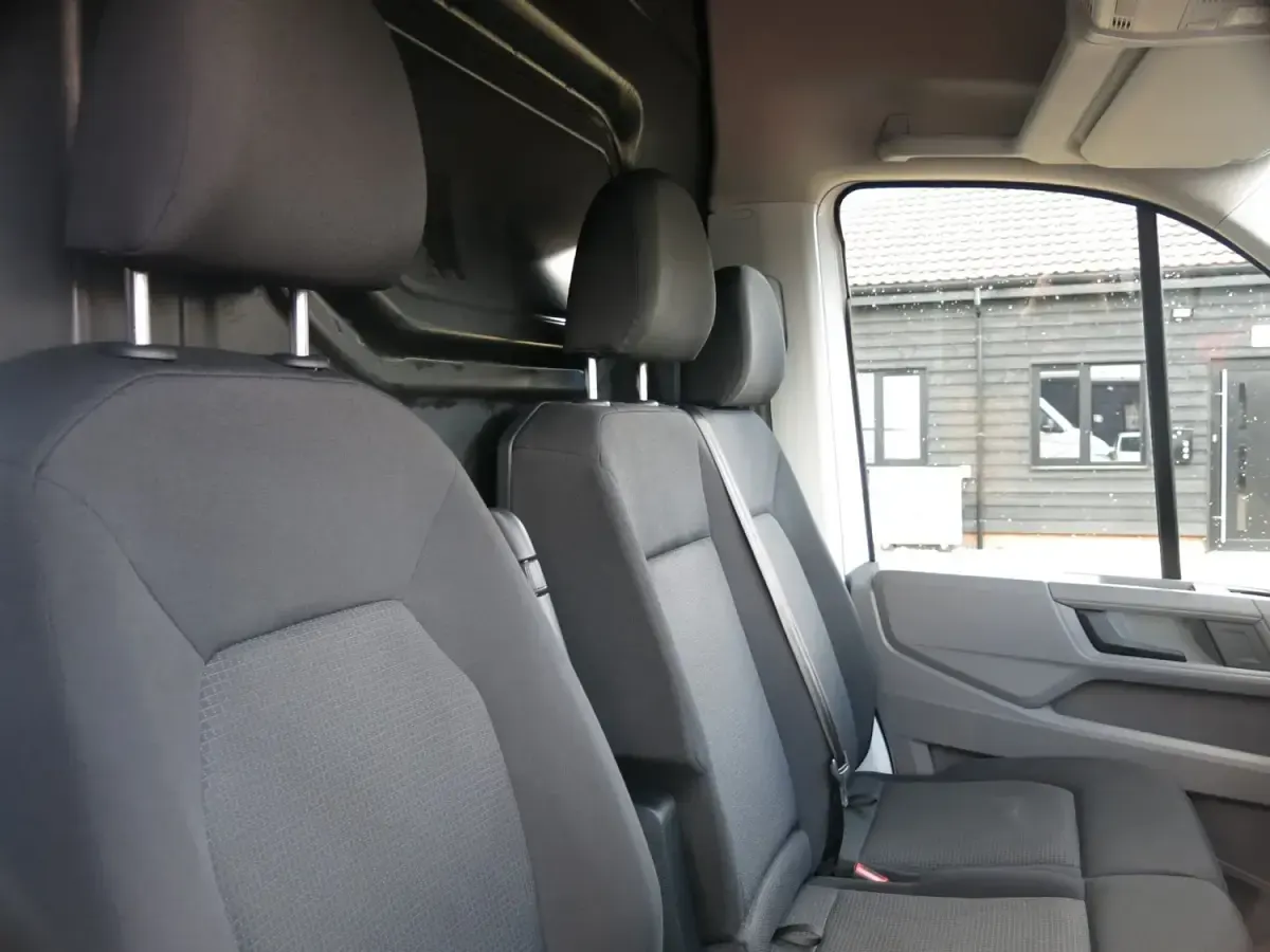 Second-hand MAN TGE 140 CP (102 kW) 2020 Alb Van