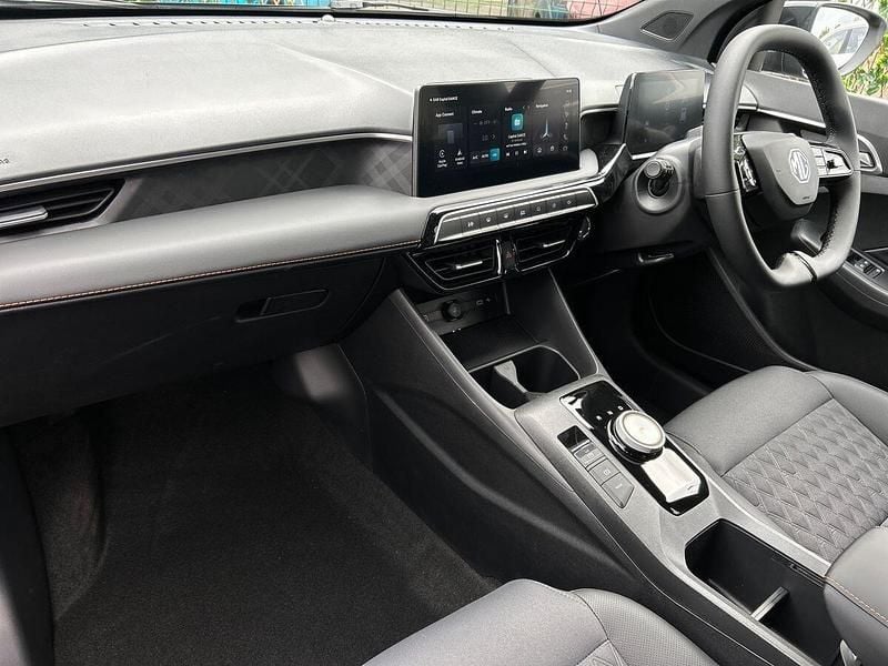 Used MG MG3 Trophy 194 HP (142 kW) 2024 Black Hatchback