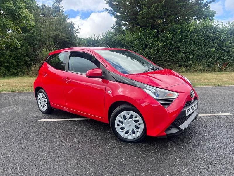 Red Used 2020 Toyota Aygo X-play Hatchback | £10,995 (Fair price) - Image 1/4