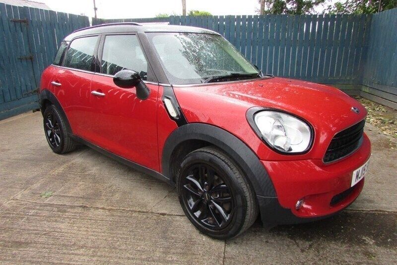 Red Used 2015 Mini Cooper Countryman SUV | £6,995 (Fair price) - Image 1/1