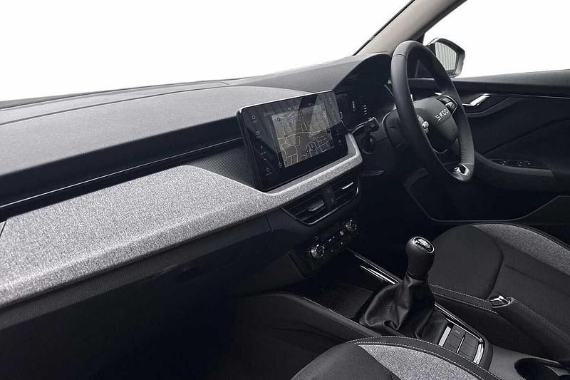 Used Skoda Kamiq SE 95 HP (69 kW) 2025 Graphite grey SUV