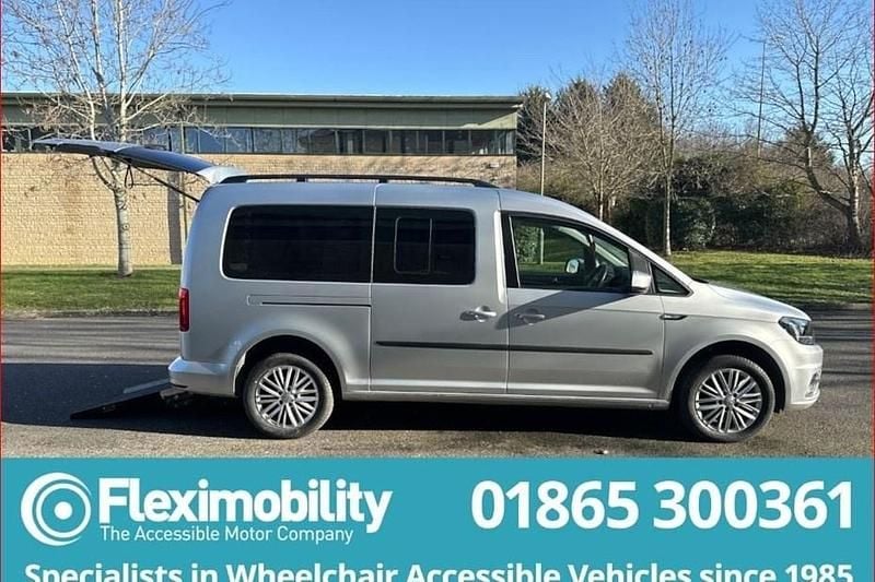Silver Used 2019 VW Caddy Maxi Life Life MPV | £19,450 (Expensive) - Image 1/1