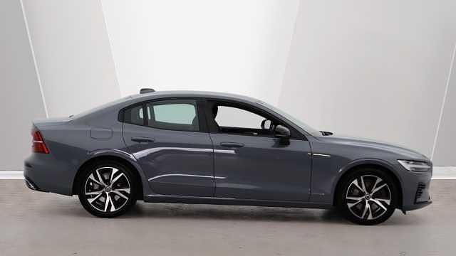 Used Volvo S60 R-Design 390 HP (286 kW) 2022 Sedan