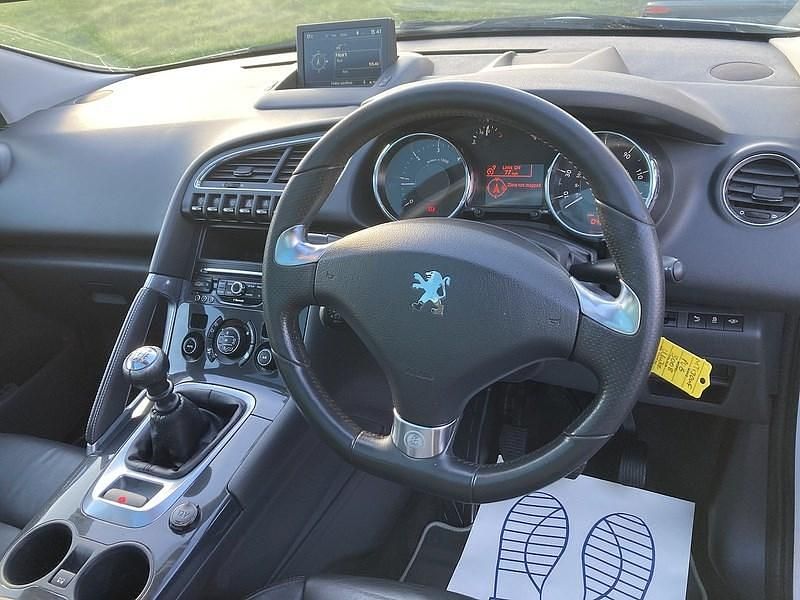 Used Peugeot 3008 Roland Garros 2013 White Estate