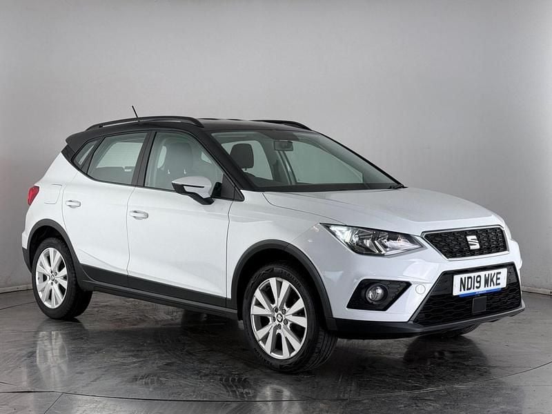 Used Seat Arona SE 2019 White SUV