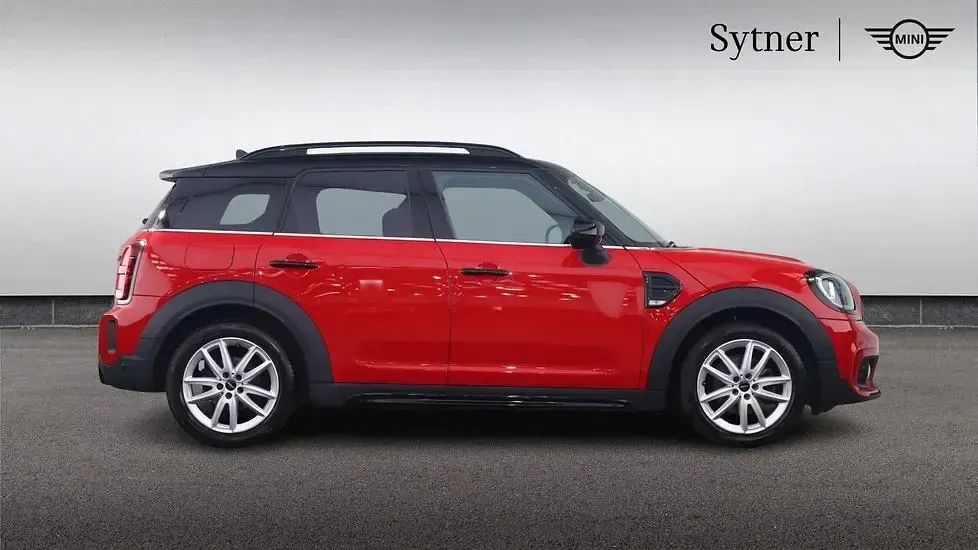 Used Mini Cooper Countryman Sport 134 HP (98 kW) 2023 Red SUV
