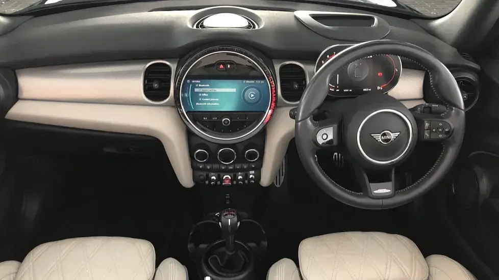 Used Mini John Cooper Works 228 HP (167 kW) 2023 Green Hatchback
