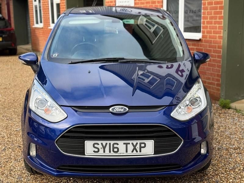 Used Ford B-MAX Zetec 105 HP (77 kW) 2016 Blue MPV