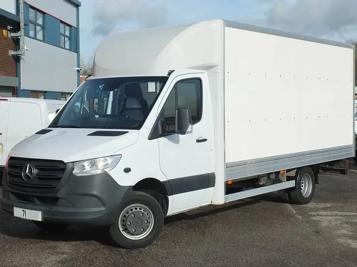Used Mercedes Sprinter 143 HP (105 kW) 2022 White Van