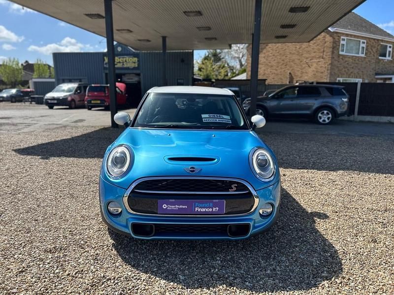Begagnad Mini Cooper S Hatch 2016 Blå Halvkombi
