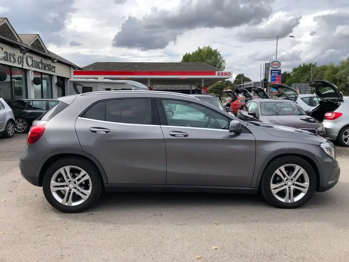 Used Mercedes GLA220 SE 170 HP (125 kW) 2014 Grey SUV