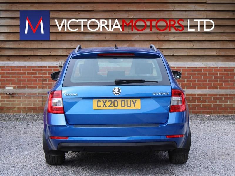 Used Skoda Octavia SE Technology 115 HP (84 kW) 2020 Blue Estate