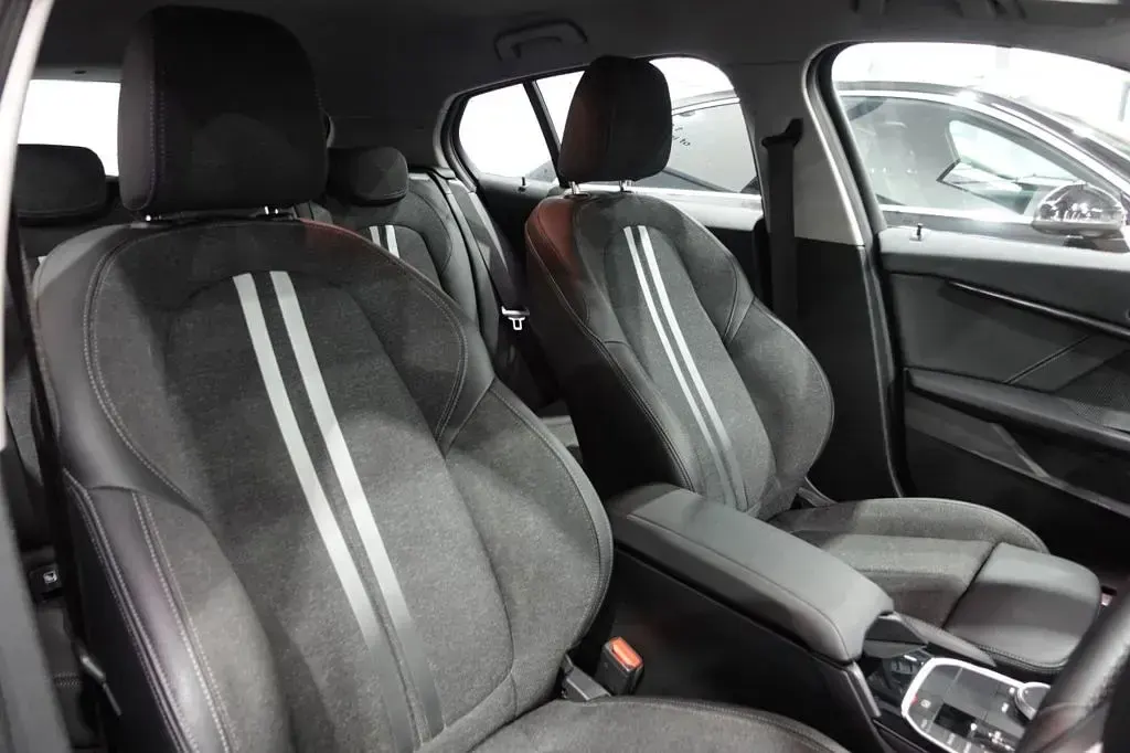 Used BMW 118 Sport Line 136 HP (100 kW) 2023 Black Hatchback