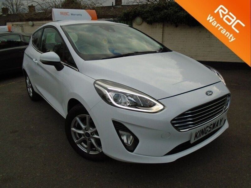 White Used 2018 Ford Fiesta Zetec Hatchback | £7,399 (Fair price) - Image 1/4
