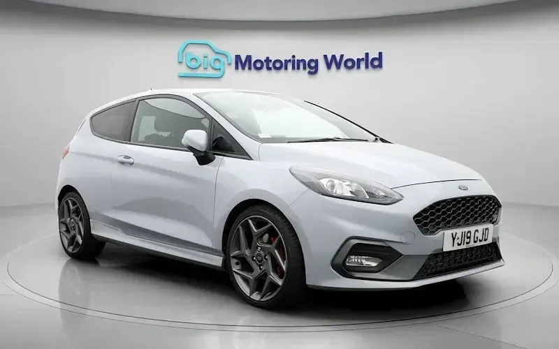 Used Ford Fiesta ST 200 HP (147 kW) 2019 Silver Hatchback