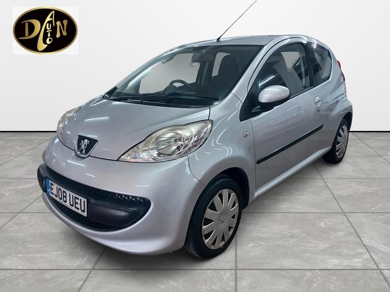 Used Peugeot 107 68 HP (50 kW) 2008 Silver Hatchback