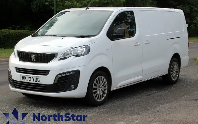 Used Peugeot Expert Premium 102 HP (75 kW) 2023 Van