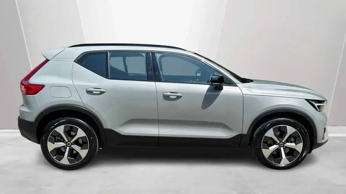 Used Volvo XC40 Plus 194 HP (142 kW) 2026 SUV