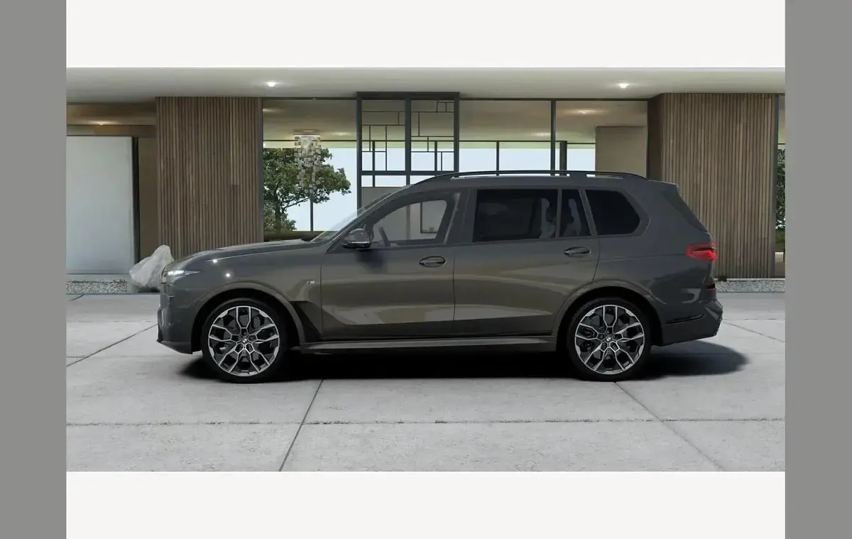 New BMW X7 M Sport 347 HP (255 kW) 2026 Grey SUV