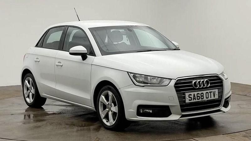 Used Audi A1 Sportback Sport 125 HP (91 kW) 2018 White Hatchback