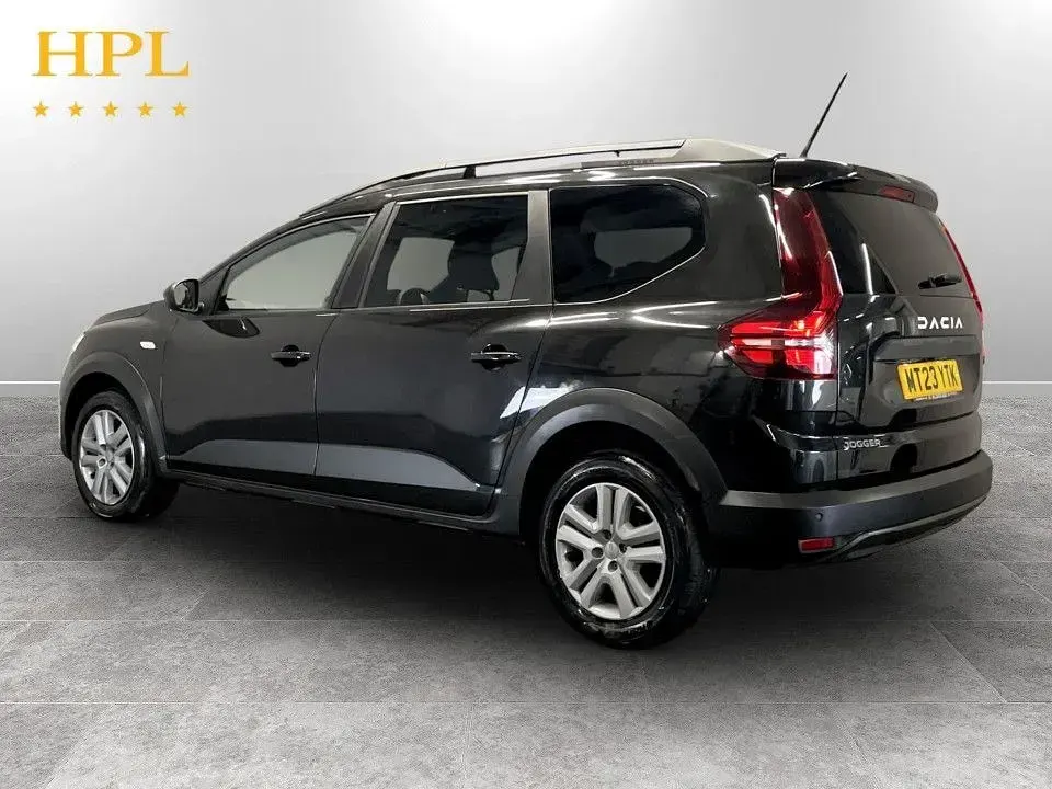 Used Dacia Jogger Expression 110 HP (80 kW) 2023 Black MPV